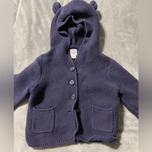EUC Gap hooded sweater 12mo